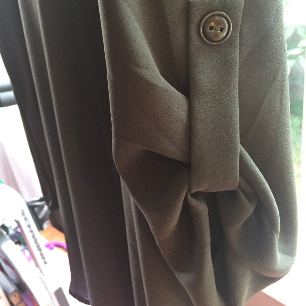 LUSH Olive Green Blouse- Size L - Picture 5 of 7